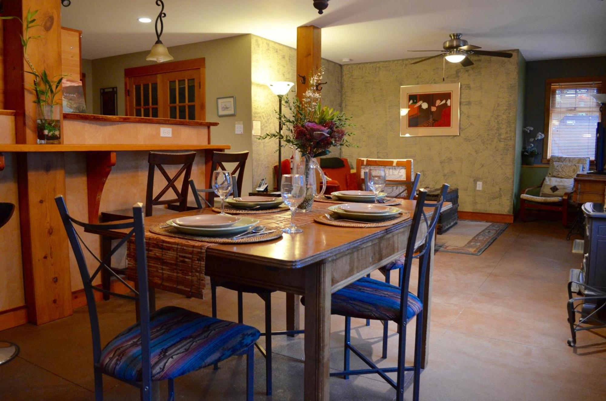 Mistisos Place Vacation Rentals Nelson Exteriör bild